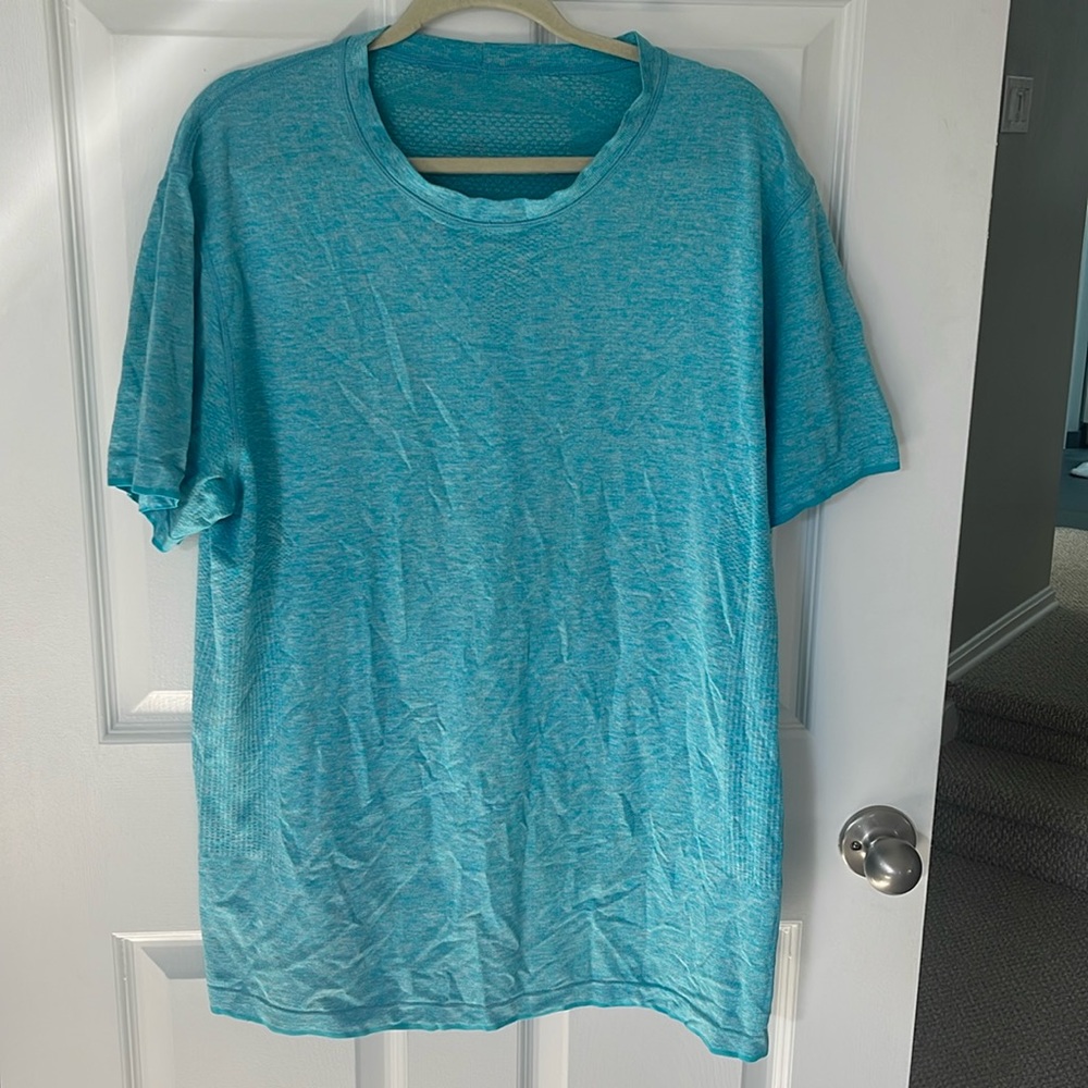 Men Lululemon Tech Shirt